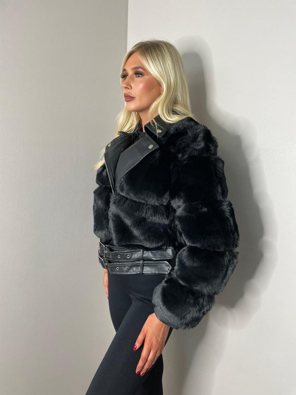 Cropped Faux Fur Jacket with Belt - Image 4