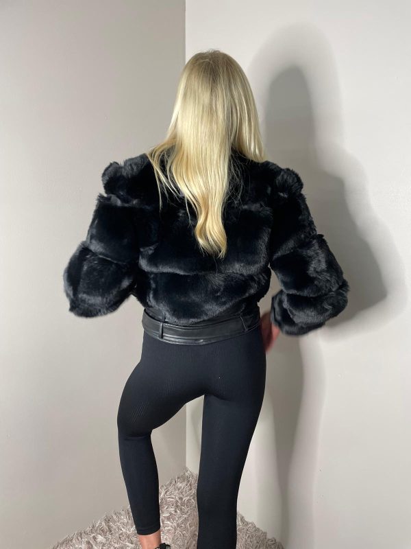 Cropped Faux Fur Jacket with Belt - Image 6